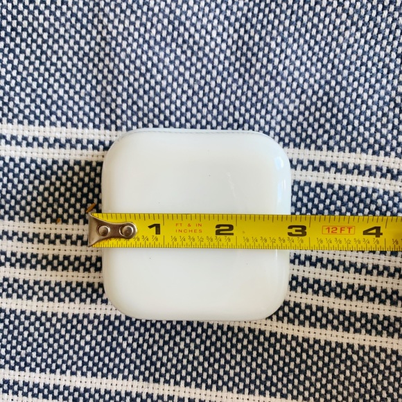 W. T. & Co. Milk Glass Container - Picture 6 of 6